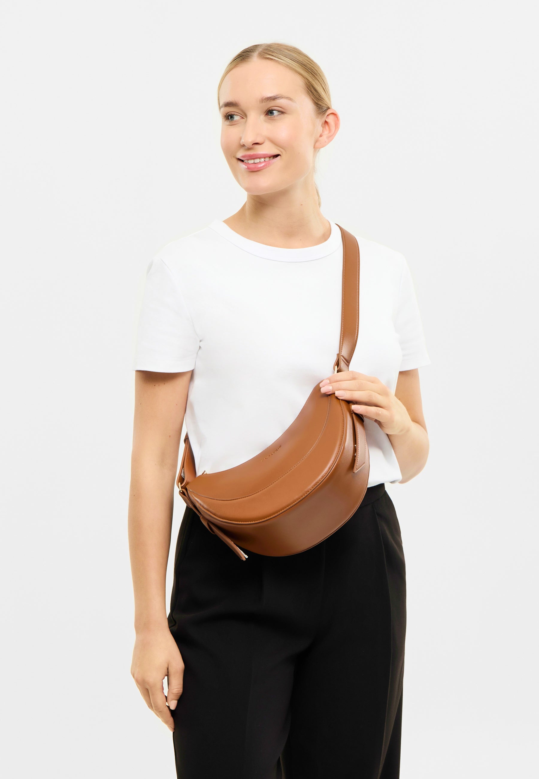 LIVIA - HALF MOON BAG